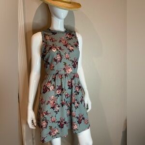 Rewind~Floral Fit & Flare Mini Dress~Ruffled Collar & Sleeves~Back Zipper~Size M